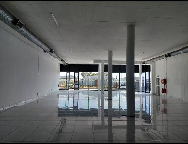 403M² SHOWROOM TO LET IN LONEHILL